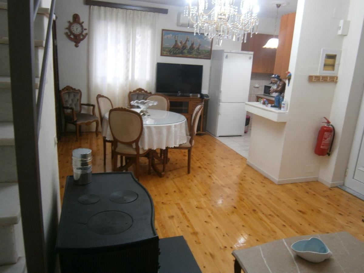 Villa Hospitality Nikiána Eksteriør bilde